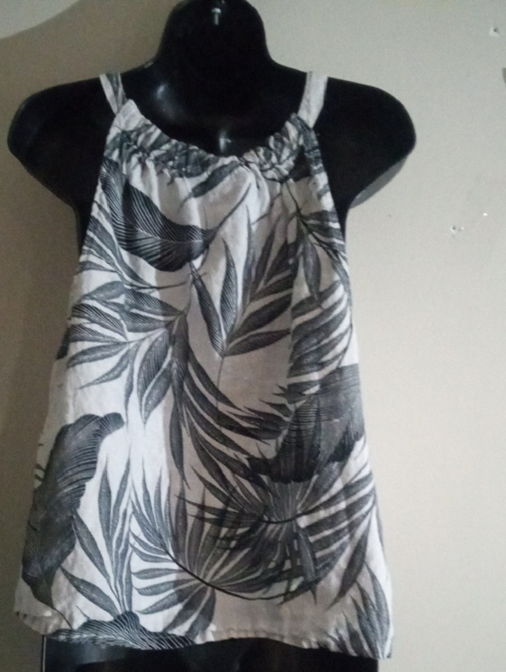 Tahari 100% Linen Boho Black and White Palm-Print Halter Camisole Size Large - Picture 5 of 10